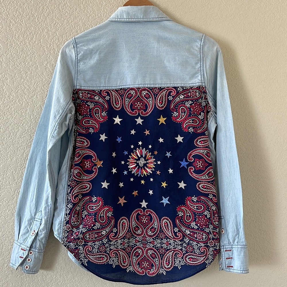 Free People Bandana Bandit Denim Shirt Button-Down Top Size XS - Picture 4 of 13